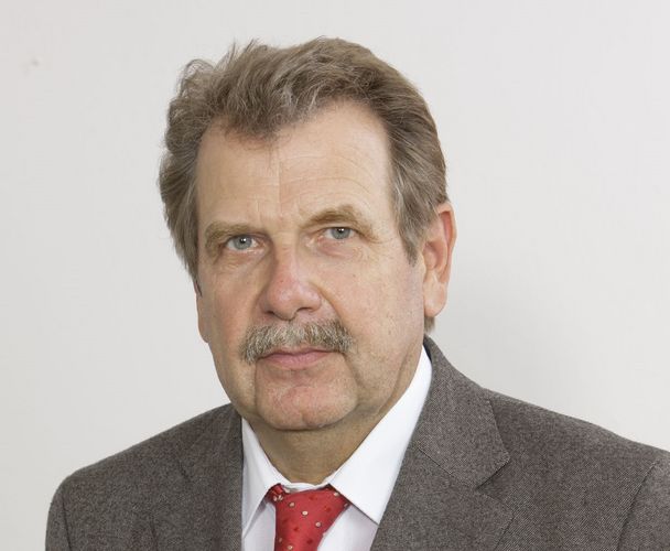 Reinhold Nelles 
